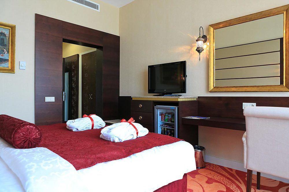Kronos Hotel Golbası Εξωτερικό φωτογραφία